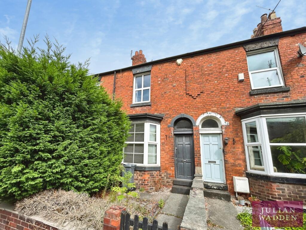 2 bed Mid Terraced House for rent in Manchester. From Julian Wadden - Didsbury