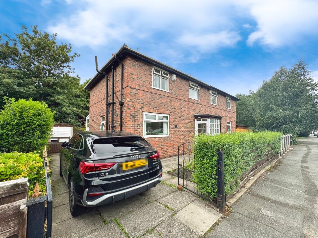 3 bed Semi Detached for rent in Gatley. From Julian Wadden - Didsbury