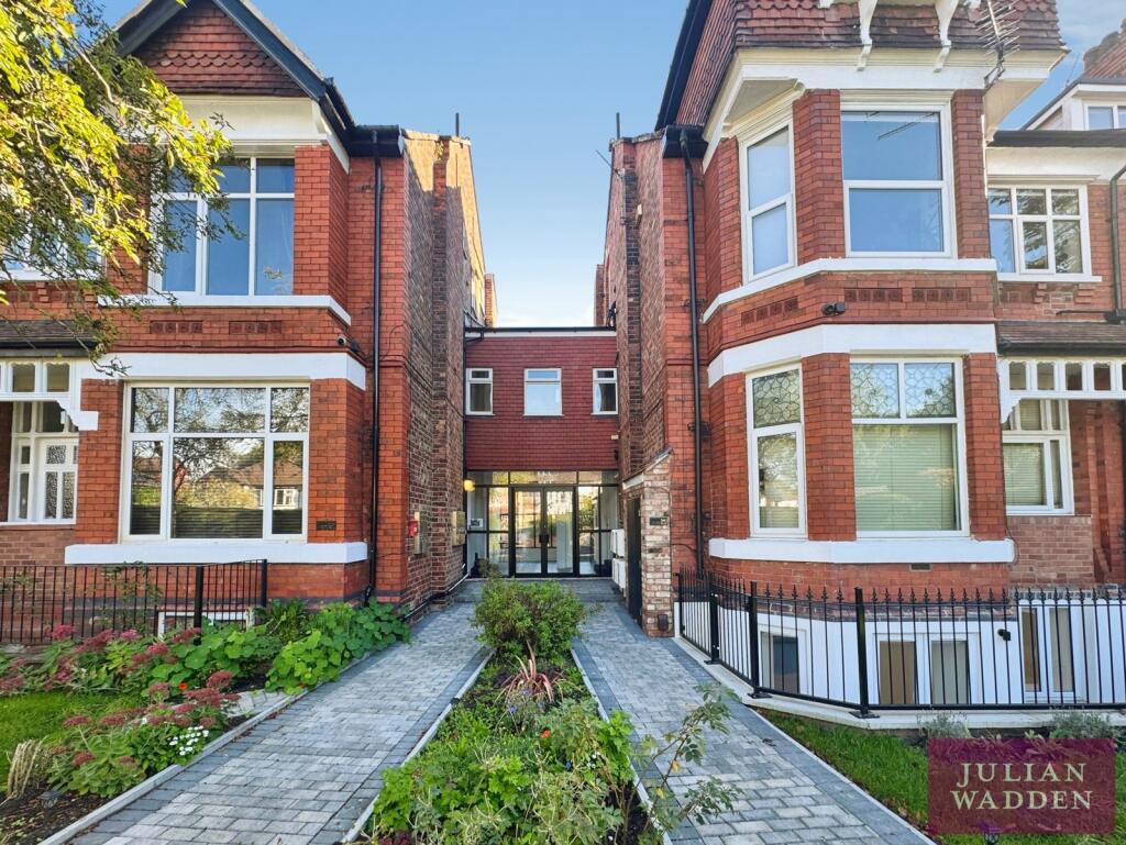 3 bed 1st Floor Flat for rent in Manchester. From Julian Wadden - Didsbury 3 bed 1st Floor Flat for rent in Manchester. From Julian Wadden - Didsbury
