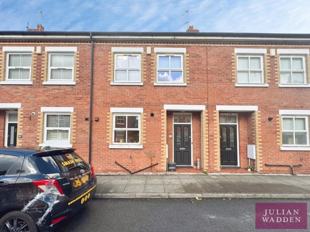 3 bed Mid Terraced House for rent in Manchester. From Julian Wadden - Didsbury