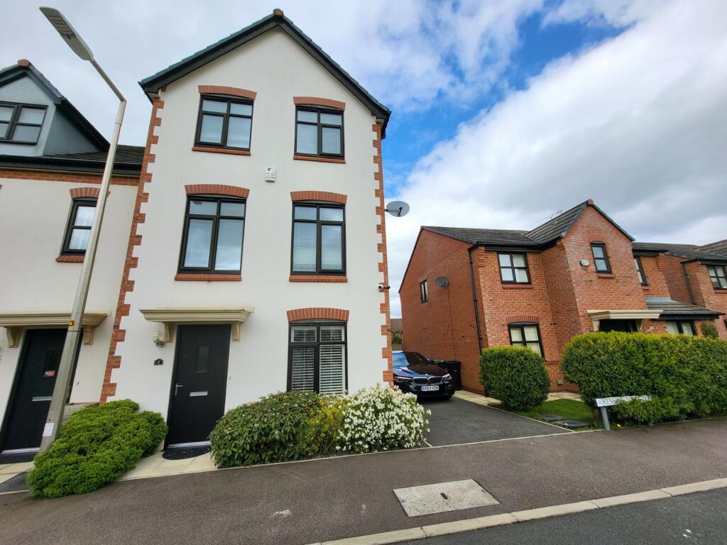 4 bed Semi Detached for rent in Stockport. From Julian Wadden - Heaton Moor