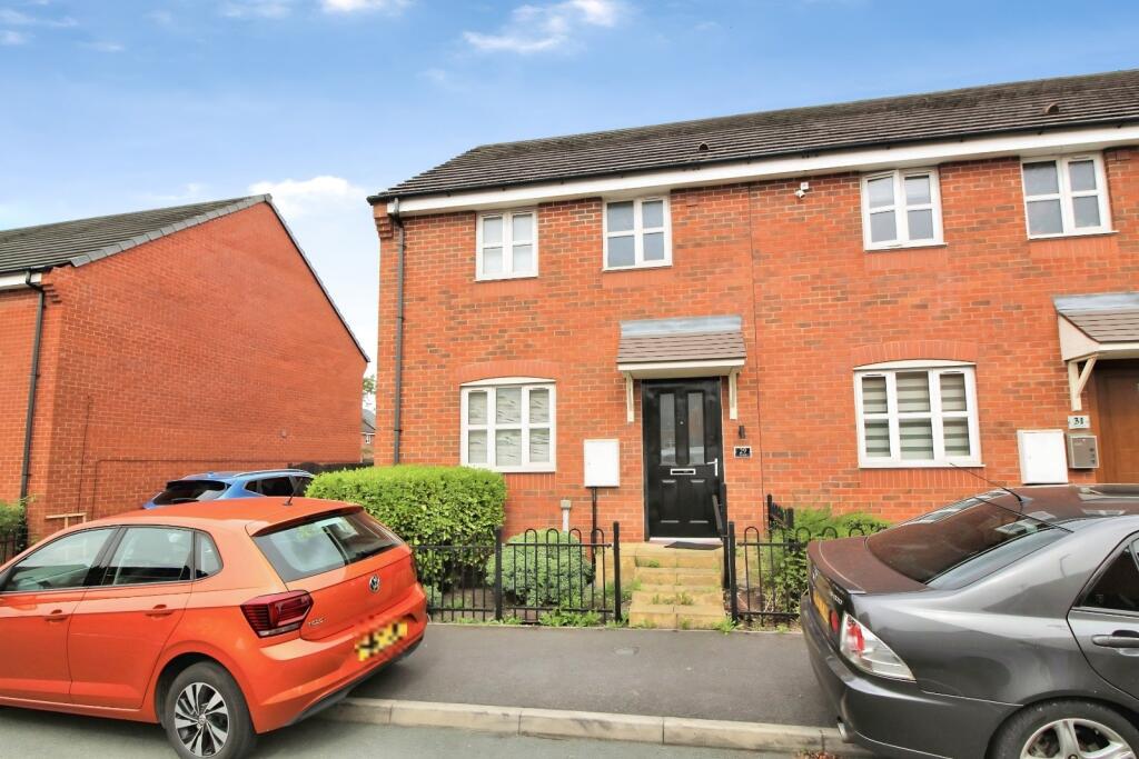 3 bed Semi Detached for rent in Droylsden. From Julian Wadden - Heaton Moor