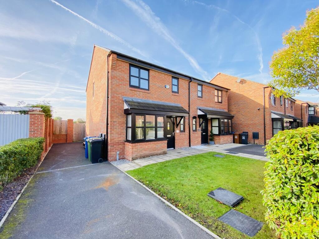 3 bed Semi Detached for rent in Stockport. From Julian Wadden - Heaton Moor