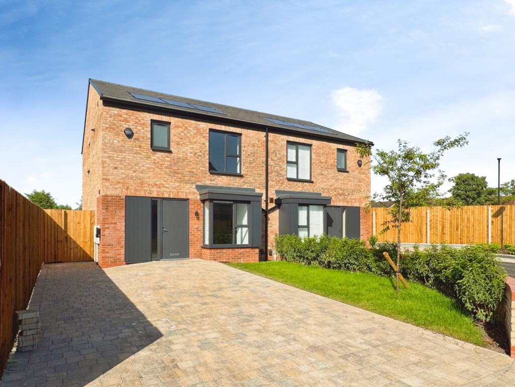 3 bed Semi Detached for rent in . From Julian Wadden - Heaton Moor
