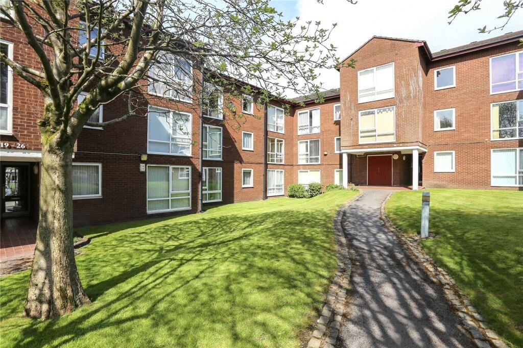 2 bed 1st Floor Flat for rent in Stockport. From Julian Wadden - Heaton Moor