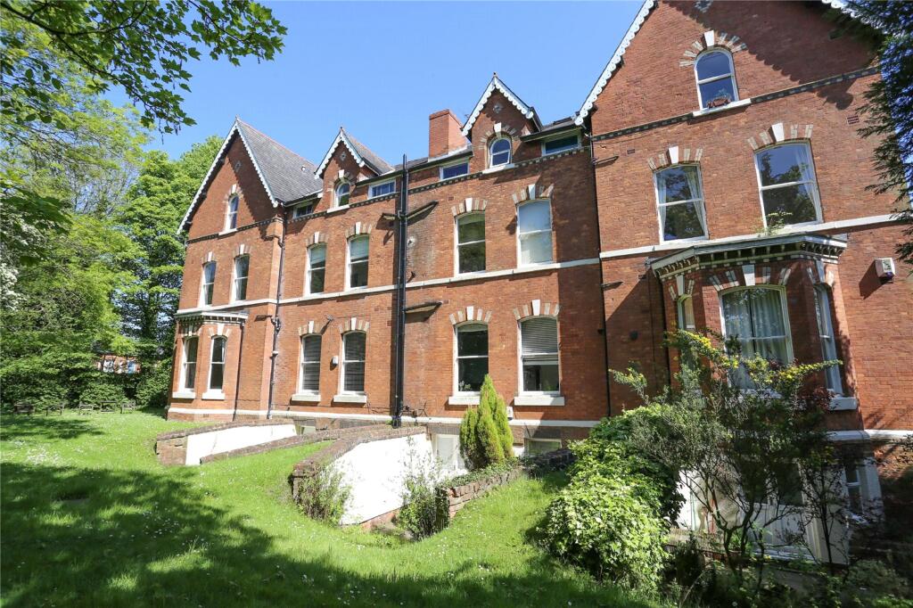 2 bed 1st Floor Flat for rent in Stockport. From Julian Wadden - Heaton Moor