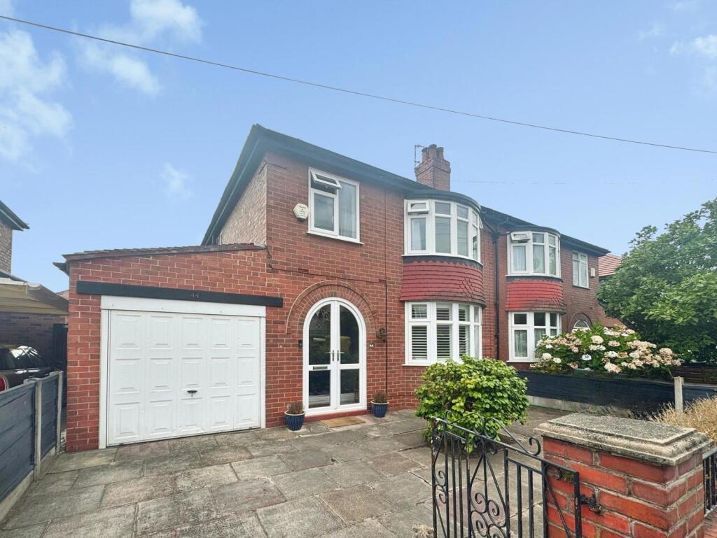 3 bed Semi Detached for rent in Stockport. From Julian Wadden - Heaton Moor