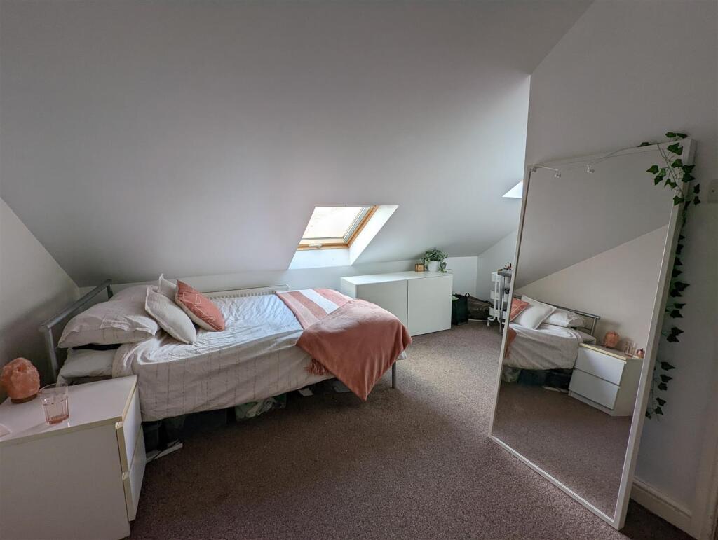 5 bed Mid Terraced House for rent in Nottingham. From Top 365 - Nottingham