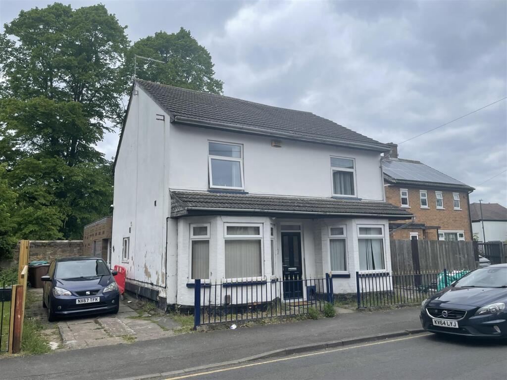 6 bed Detached for rent in Wilford. From Top 365 - Nottingham