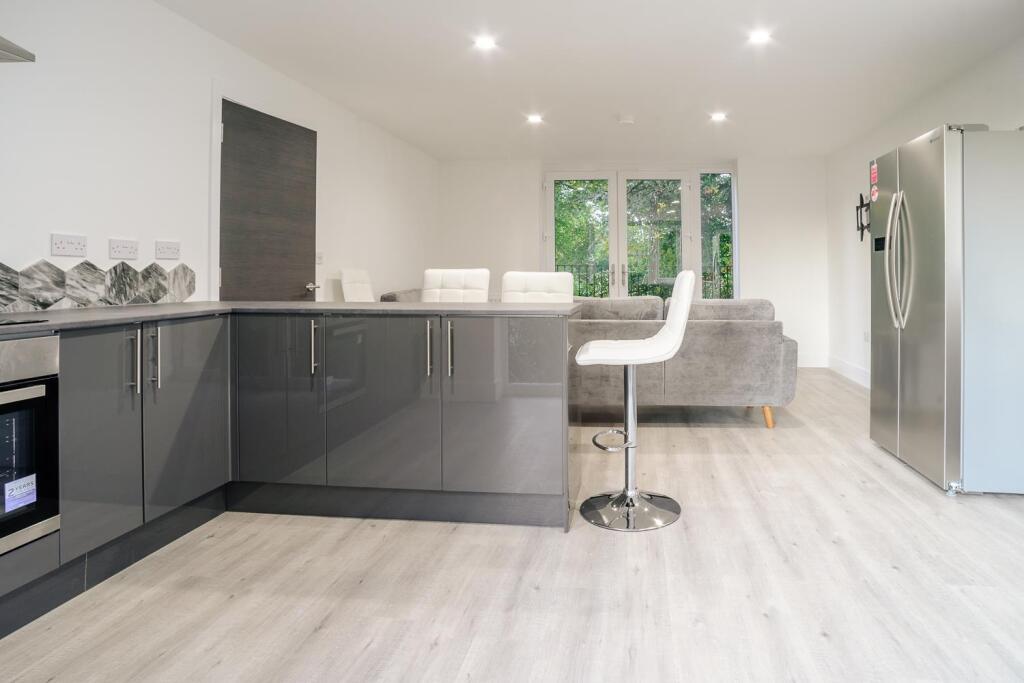6 bed Private Halls for rent in Beeston. From Top 365 - Nottingham