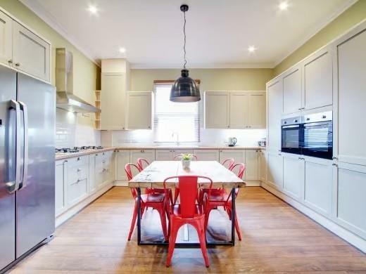 7 bed 1st Floor Flat for rent in Nottingham. From Top 365 - Nottingham