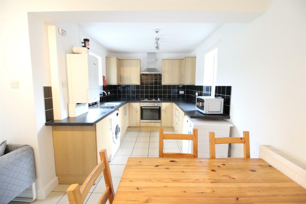5 bed Chalet for rent in Strelley. From Top 365 - Nottingham 5 bed Chalet for rent in Strelley. From Top 365 - Nottingham
