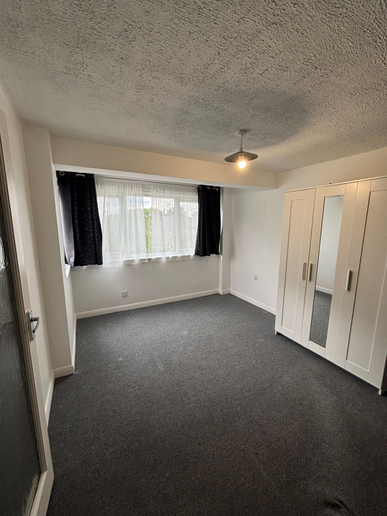 4 bed Studio for rent in Tottenham. From Two Six Homes Ltd. 4 bed Studio for rent in Tottenham. From Two Six Homes Ltd.