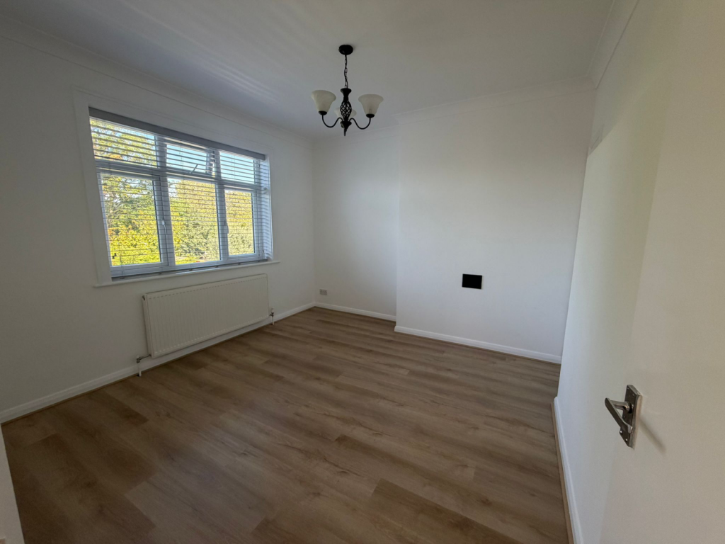 1 bed 1st Floor Flat for rent in Crews Hill. From Two Six Homes Ltd.