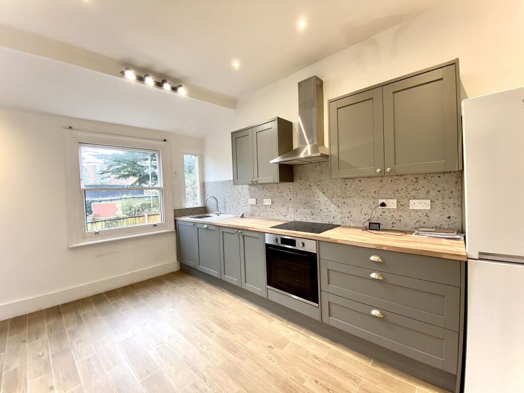 2 bed 1st Floor Flat for rent in Finchley. From Two Six Homes Ltd.