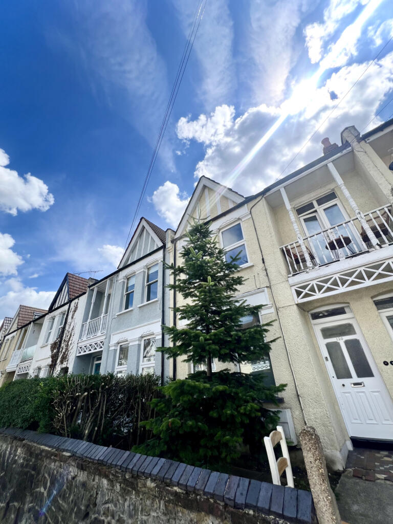 2 bed 1st Floor Flat for rent in Wood Green. From Two Six Homes Ltd.