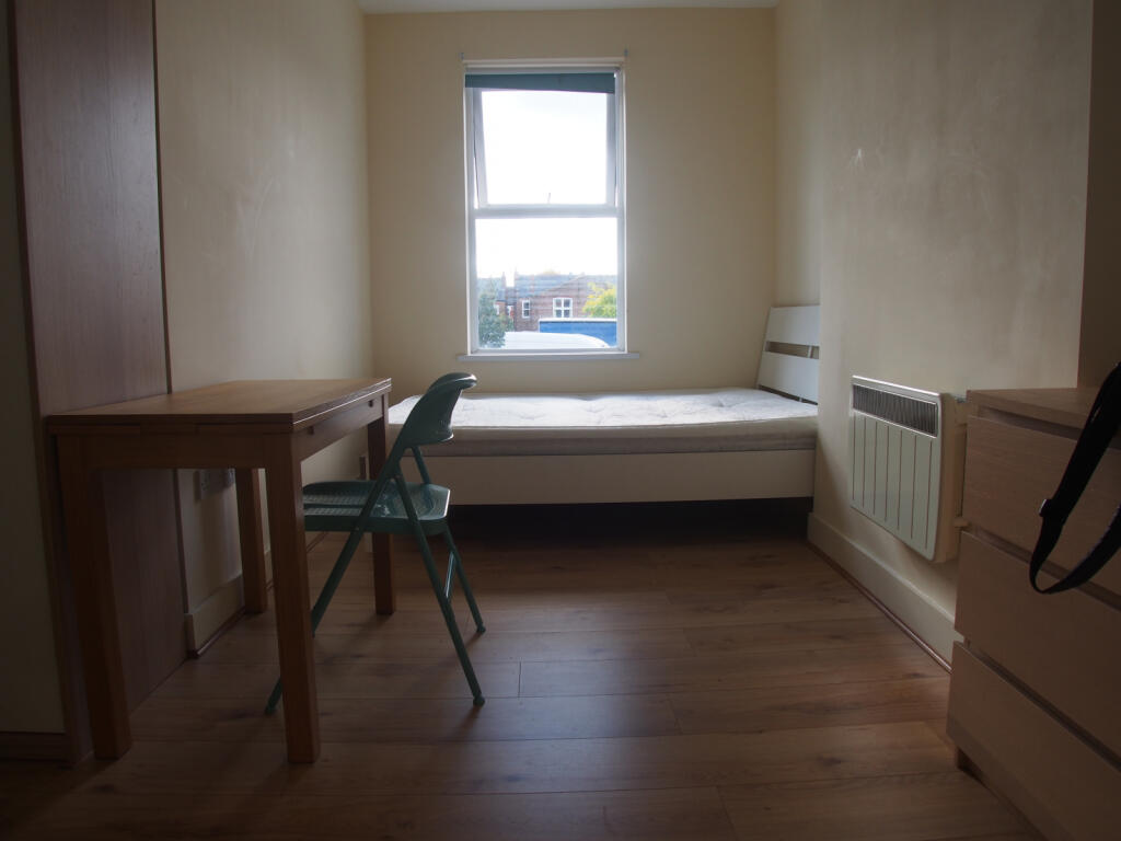4 bed Studio for rent in Southgate. From Two Six Homes Ltd.