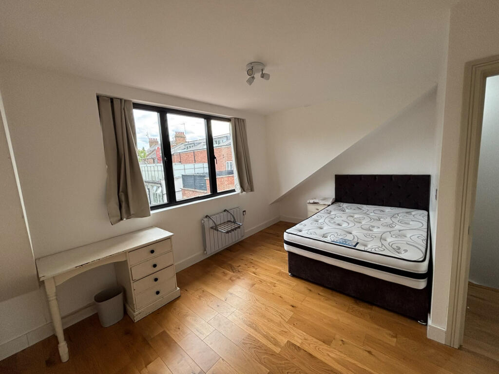 1 bed House Share for rent in Friern Barnet. From Two Six Homes Ltd.