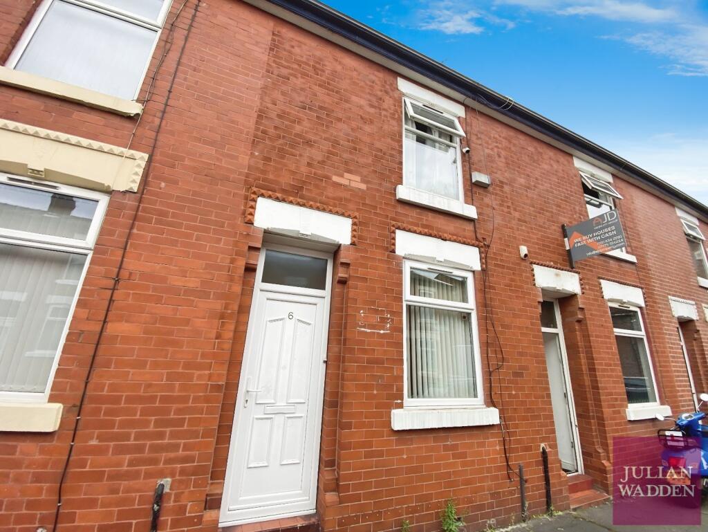 2 bed Mid Terraced House for rent in Droylsden. From Julian Wadden - Stockport