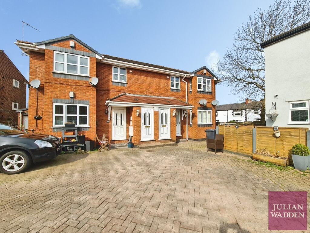 2 bed 1st Floor Flat for rent in Ashton-under-Lyne. From Julian Wadden - Stockport