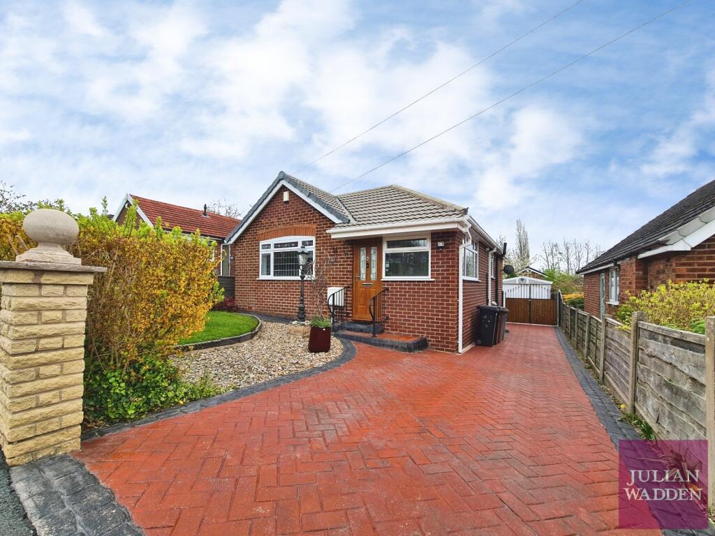 2 bed Bungalow for rent in Romiley. From Julian Wadden - Stockport