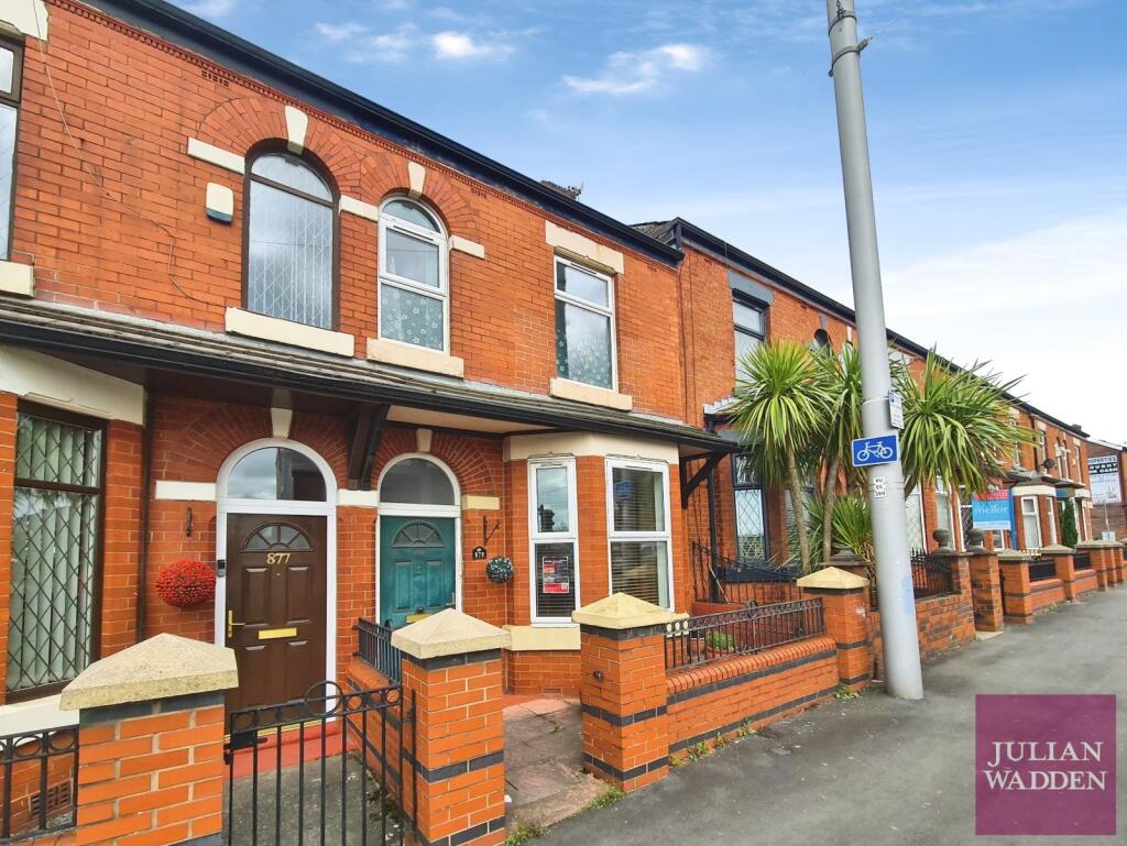 3 bed Mid Terraced House for rent in Droylsden. From Julian Wadden - Stockport