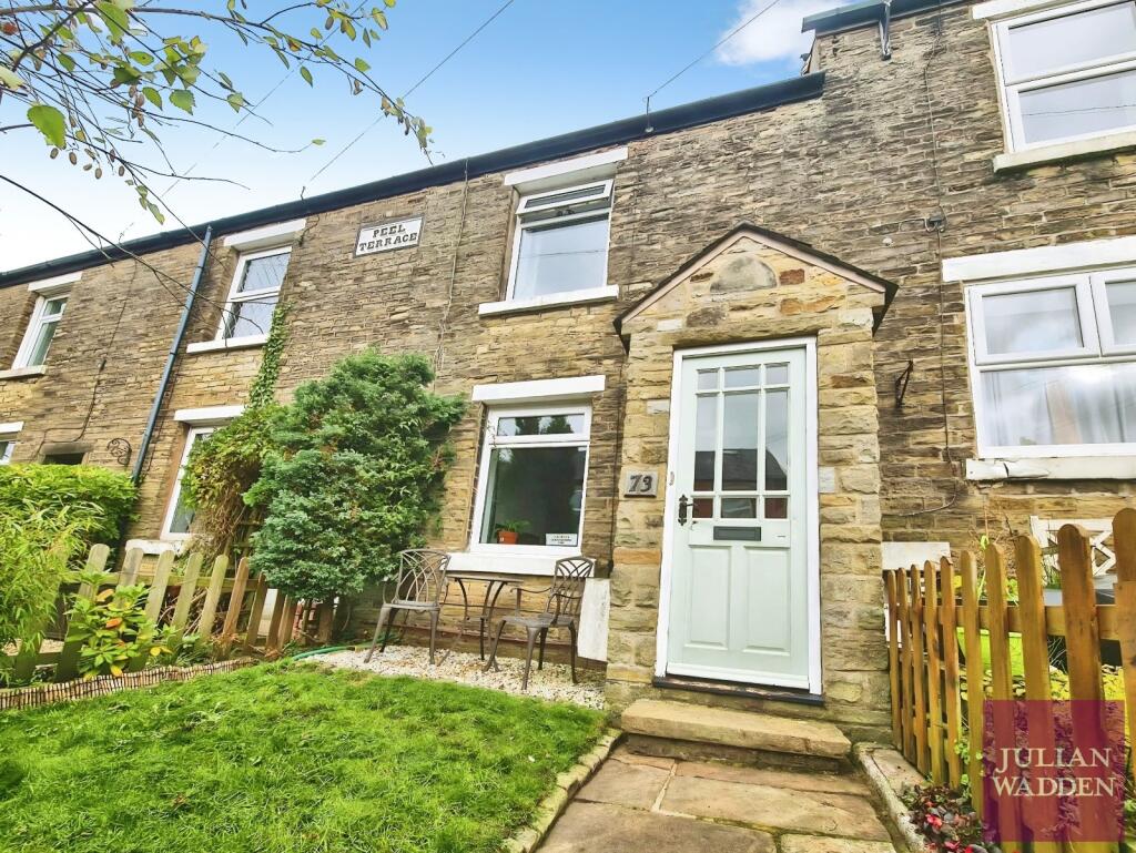 2 bed Mid Terraced House for rent in Stockport. From Julian Wadden - Stockport