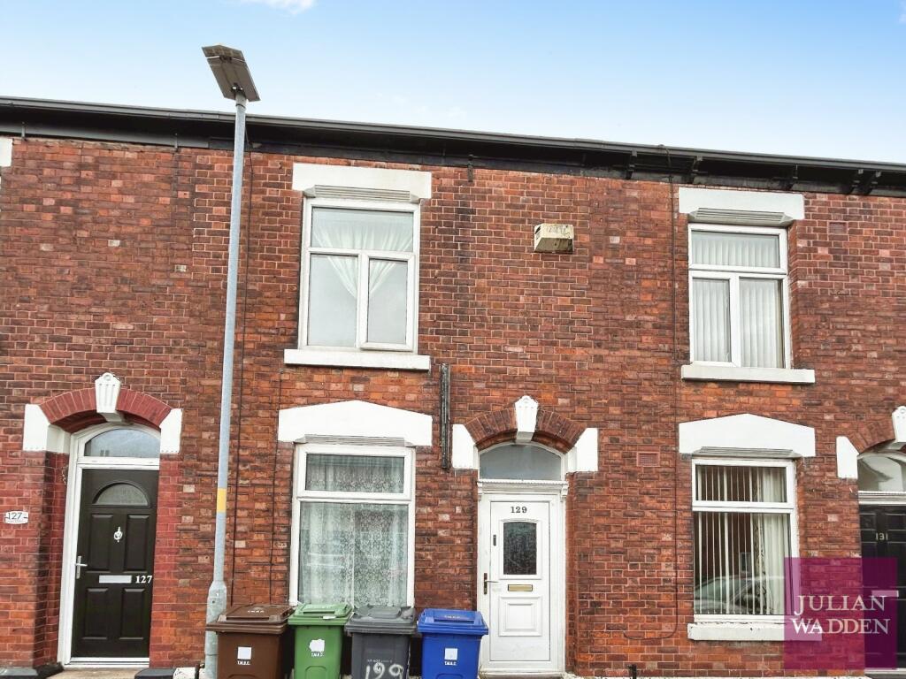 3 bed Mid Terraced House for rent in Ashton-under-Lyne. From Julian Wadden - Stockport
