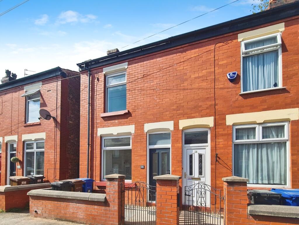 2 bed Mid Terraced House for rent in Stockport. From Julian Wadden - Stockport