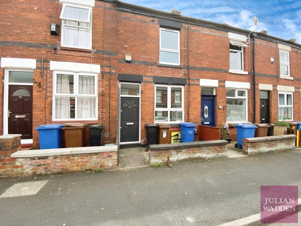 2 bed Mid Terraced House for rent in Stockport. From Julian Wadden - Stockport 2 bed Mid Terraced House for rent in Stockport. From Julian Wadden - Stockport