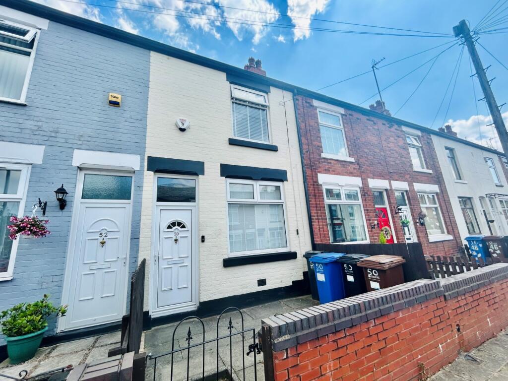 2 bed Mid Terraced House for rent in Stockport. From Julian Wadden - Stockport 2 bed Mid Terraced House for rent in Stockport. From Julian Wadden - Stockport