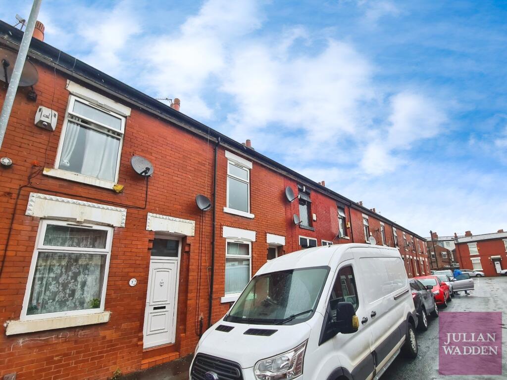 2 bed Mid Terraced House for rent in Droylsden. From Julian Wadden - Stockport