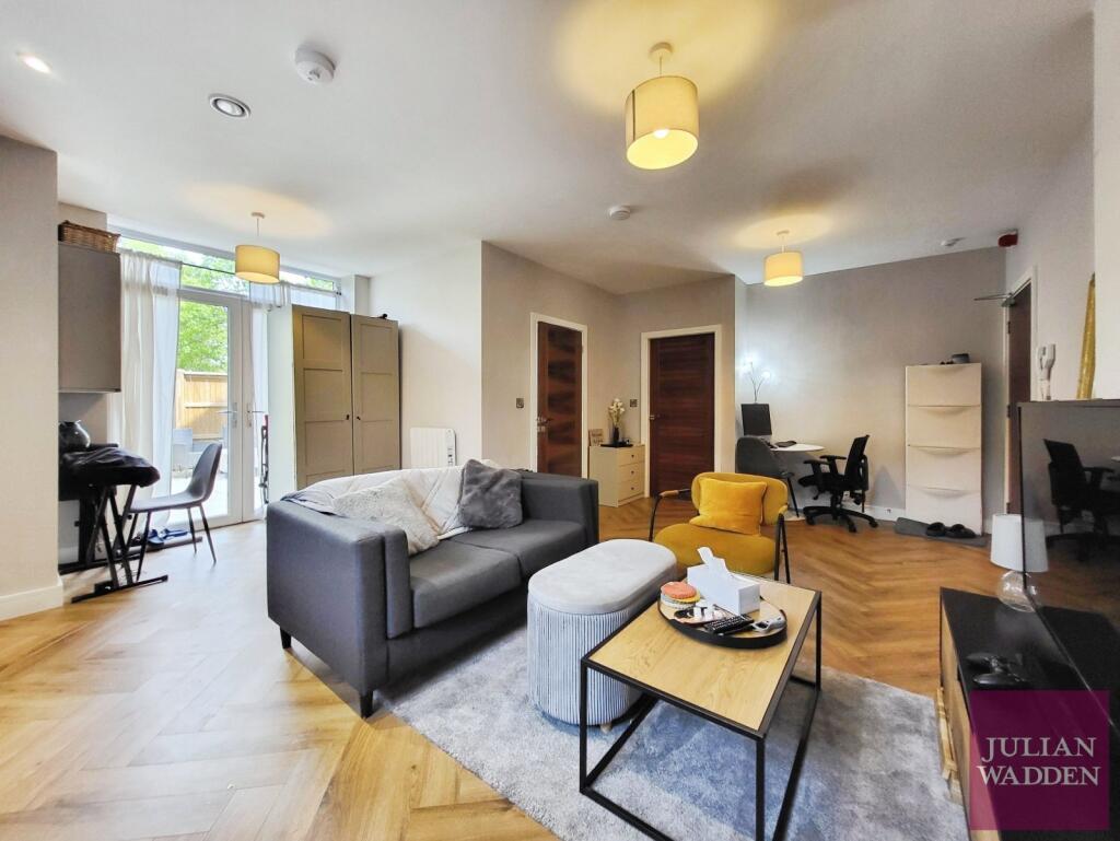 1 bed 1st Floor Flat for rent in Handforth. From Julian Wadden - Stockport 1 bed 1st Floor Flat for rent in Handforth. From Julian Wadden - Stockport