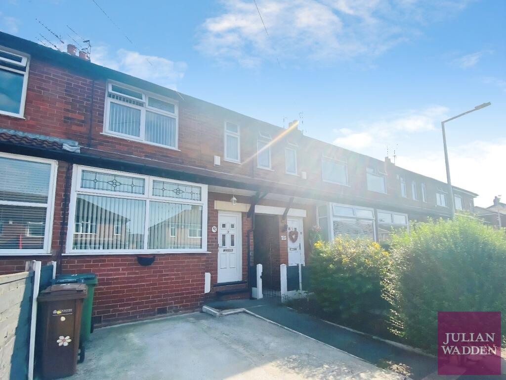 3 bed Mid Terraced House for rent in Stockport. From Julian Wadden - Stockport