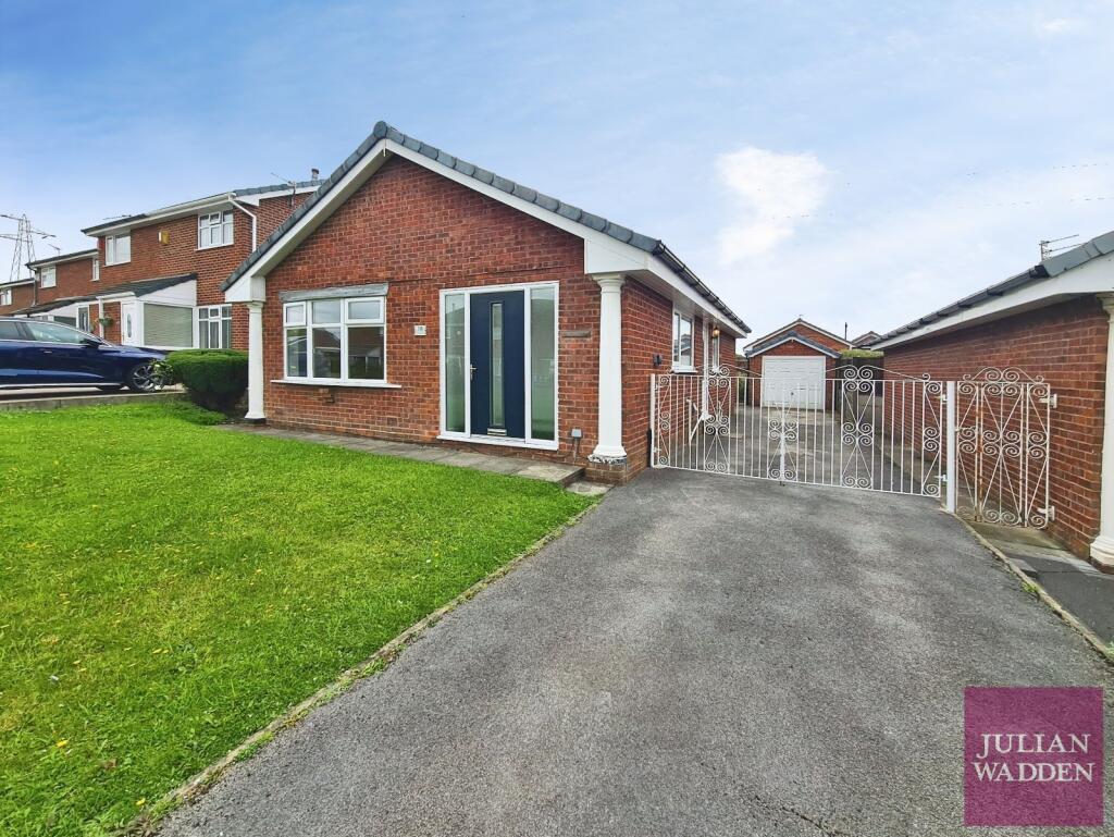 2 bed Bungalow for rent in Park Bridge. From Julian Wadden - Stockport 2 bed Bungalow for rent in Park Bridge. From Julian Wadden - Stockport