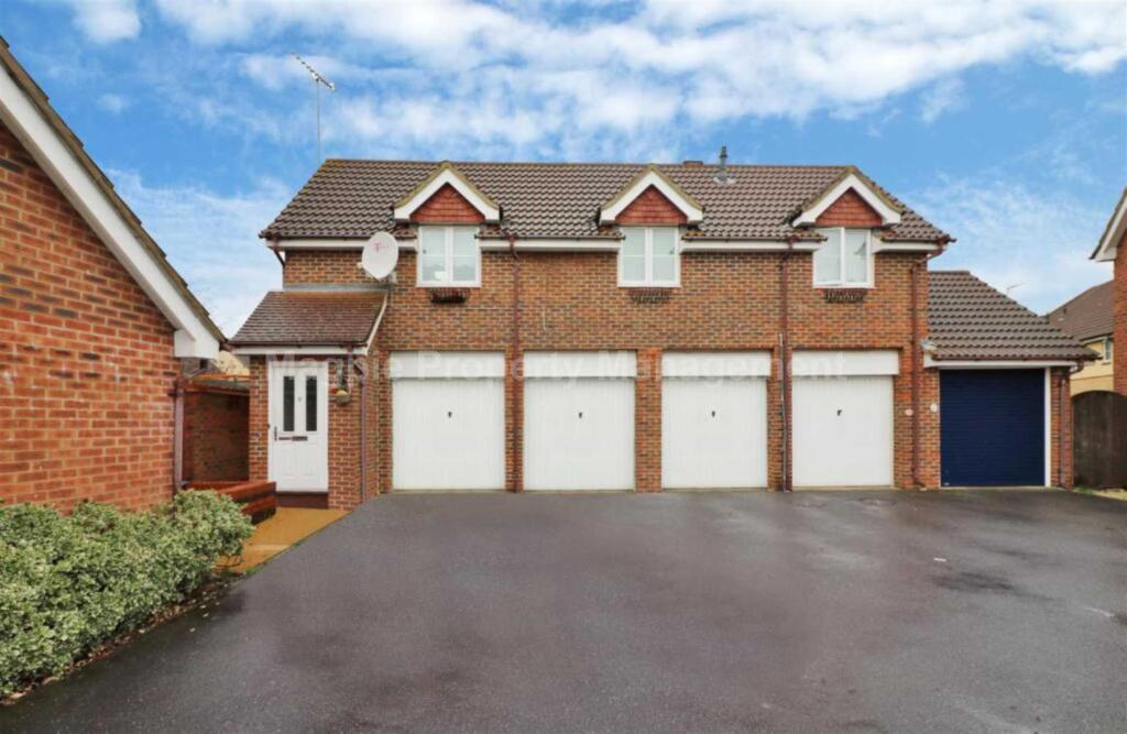 2 bed Coach House for rent in Hatfield. From Magpie Property Management Ltd - St Neots
