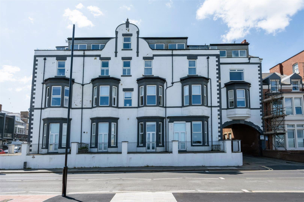3 bed Apartment for rent in Whitley Bay. From Signature - North East