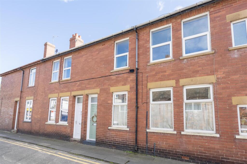 2 bed 1st Floor Flat for rent in Whitley Bay. From Signature - North East