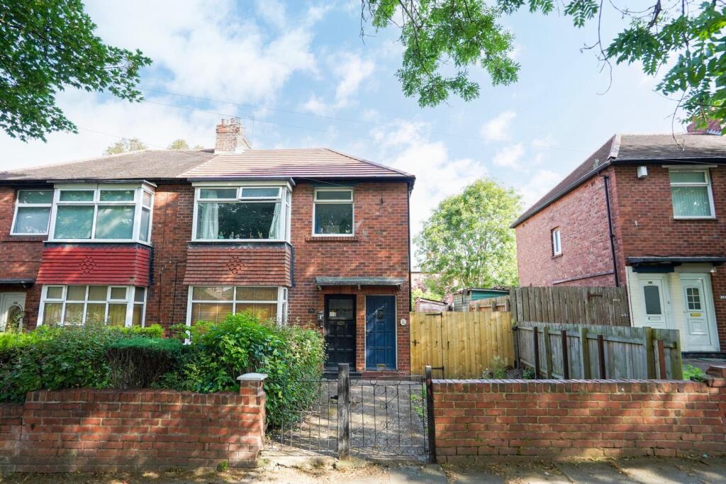 3 bed 1st Floor Flat for rent in Meadow Well. From Signature - North East