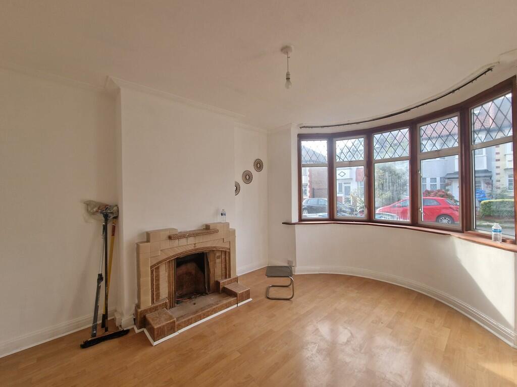 3 bed Semi Detached for rent in Harrow. From Property Hub - Wembley