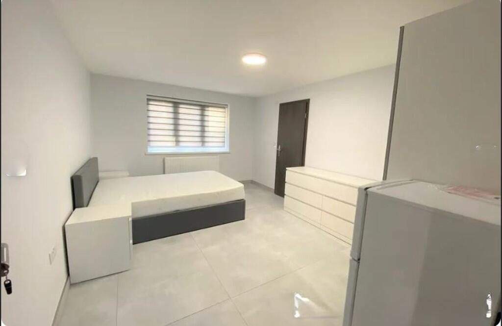 1 bed Apartment for rent in Wembley. From Property Hub - Wembley