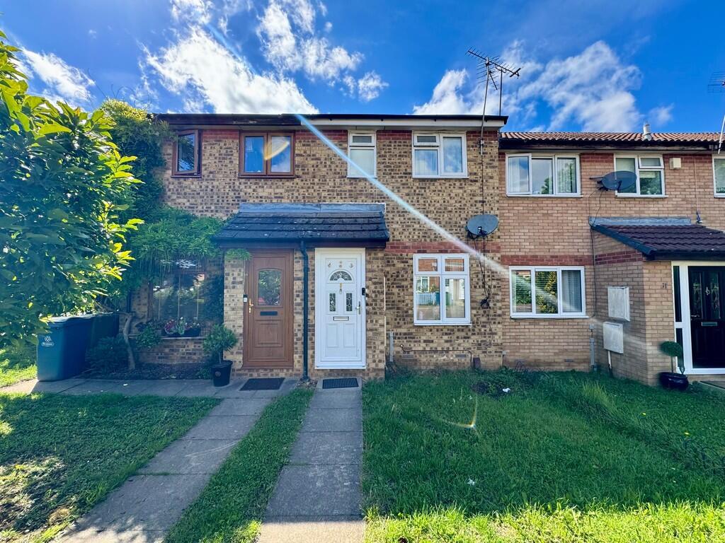 3 bed Mid Terraced House for rent in Kenton. From Property Hub - Wembley