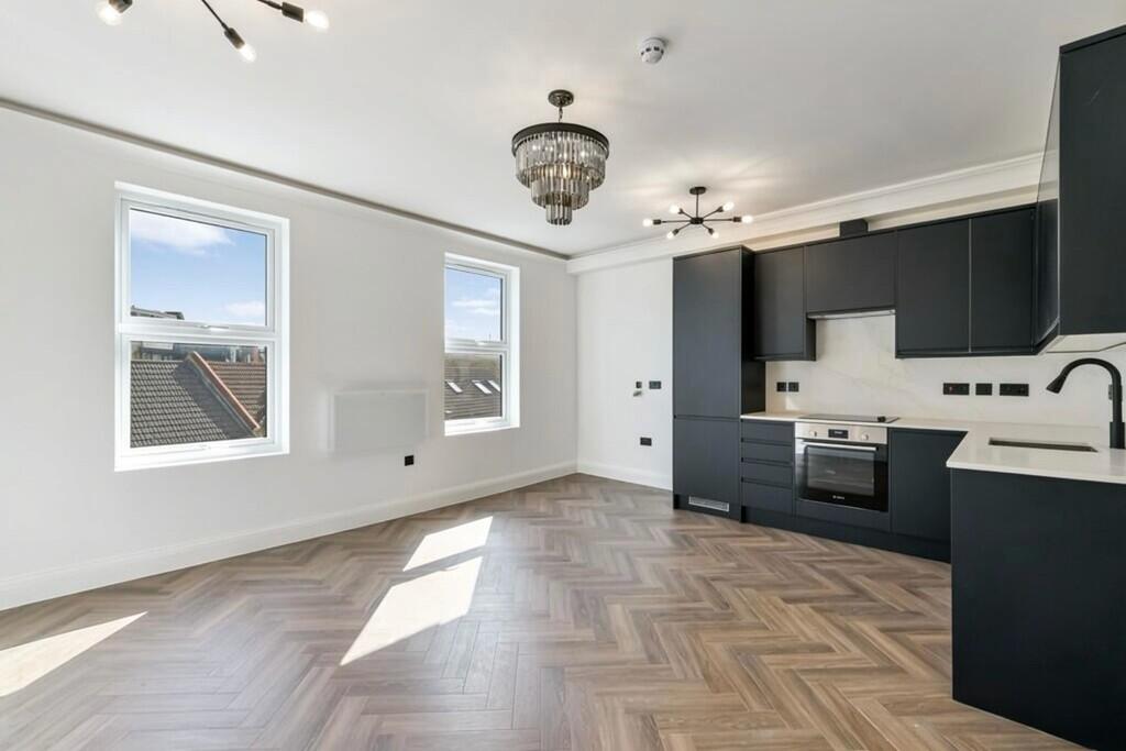 1 bed 1st Floor Flat for rent in Acton. From Property Hub - Wembley