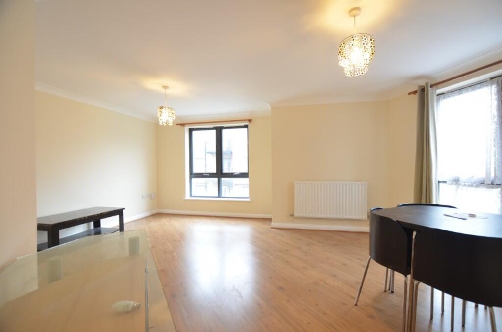 2 bed Apartment for rent in Wembley. From Property Hub - Wembley