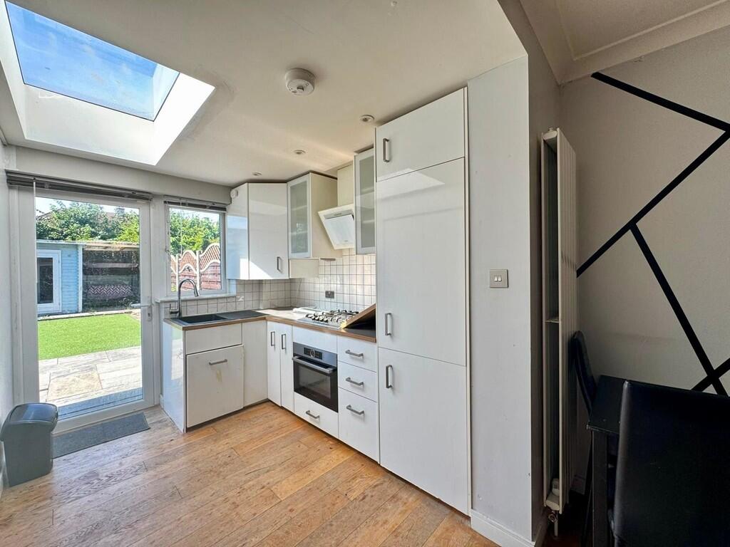 2 bed Mid Terraced House for rent in Harrow. From Property Hub - Wembley 2 bed Mid Terraced House for rent in Harrow. From Property Hub - Wembley