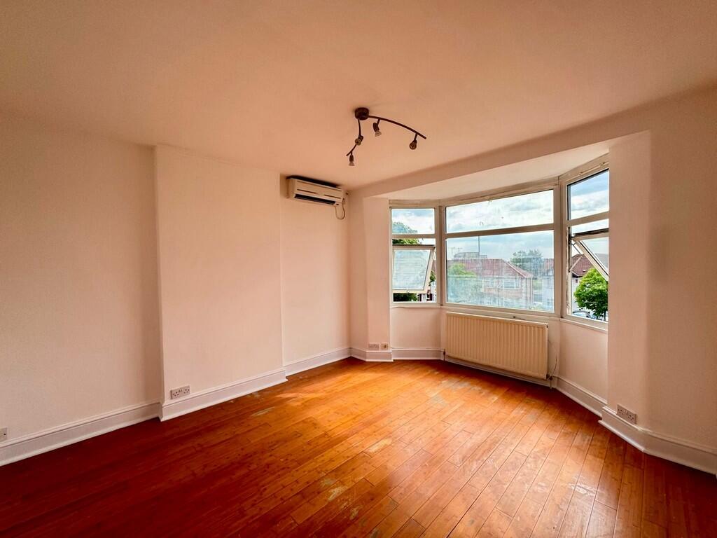 4 bed Mid Terraced House for rent in Wembley. From Property Hub - Wembley
