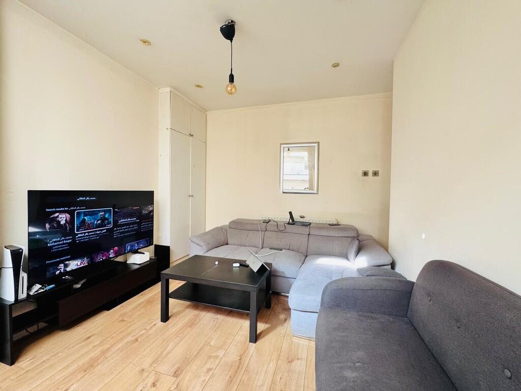 2 bed House (unspecified) for rent in Kenton. From Property Hub - Wembley 2 bed House (unspecified) for rent in Kenton. From Property Hub - Wembley