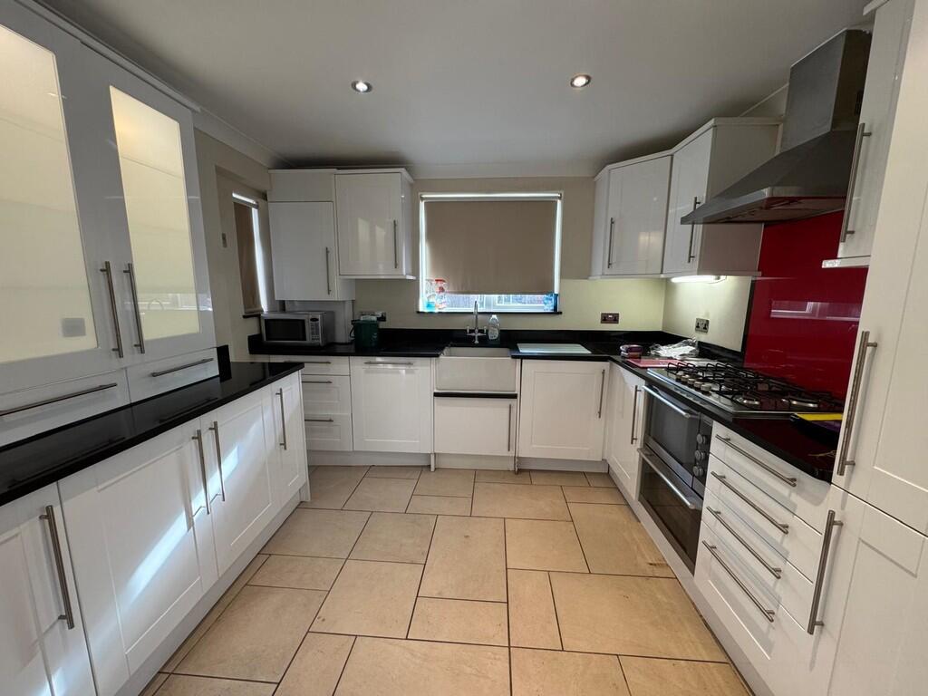 3 bed Semi Detached for rent in Wembley. From Property Hub - Wembley