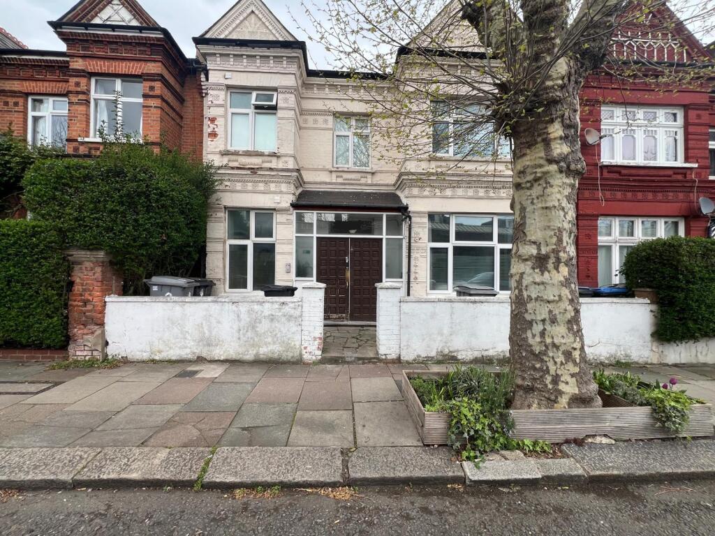 11 bed 1st Floor Flat for rent in Willesden. From Property Hub - Wembley 11 bed 1st Floor Flat for rent in Willesden. From Property Hub - Wembley