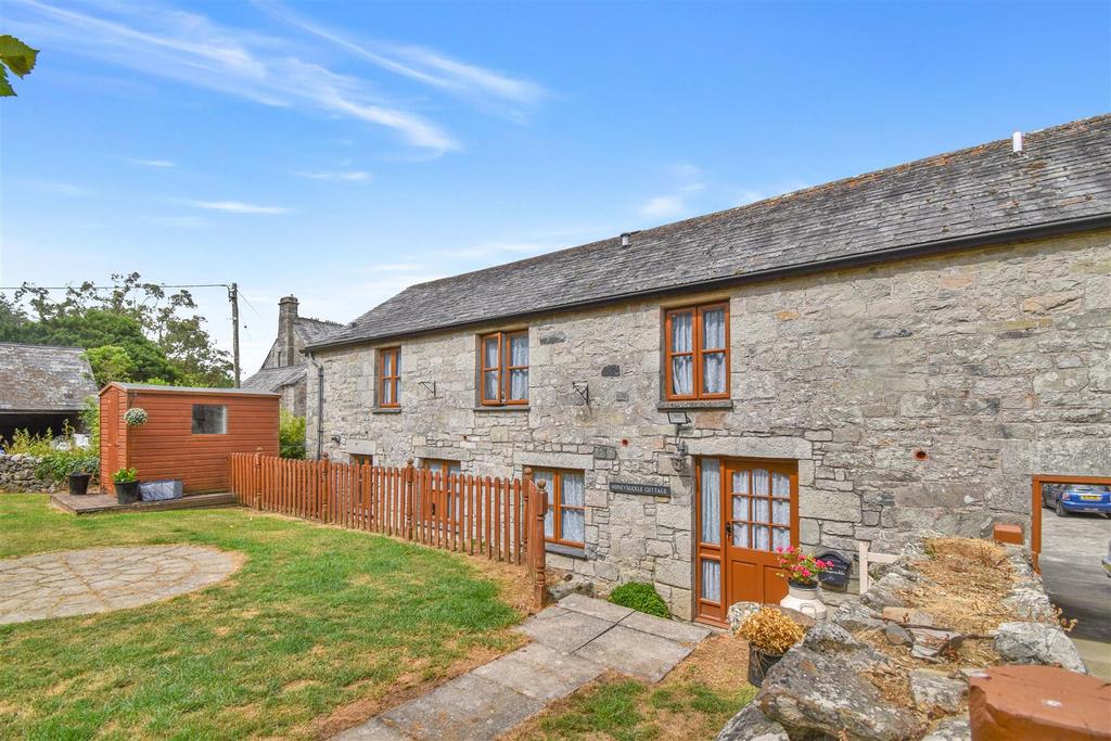 4 bed Mid Terraced House for rent in Newquay. From Goundrys Estate Agents - Truro